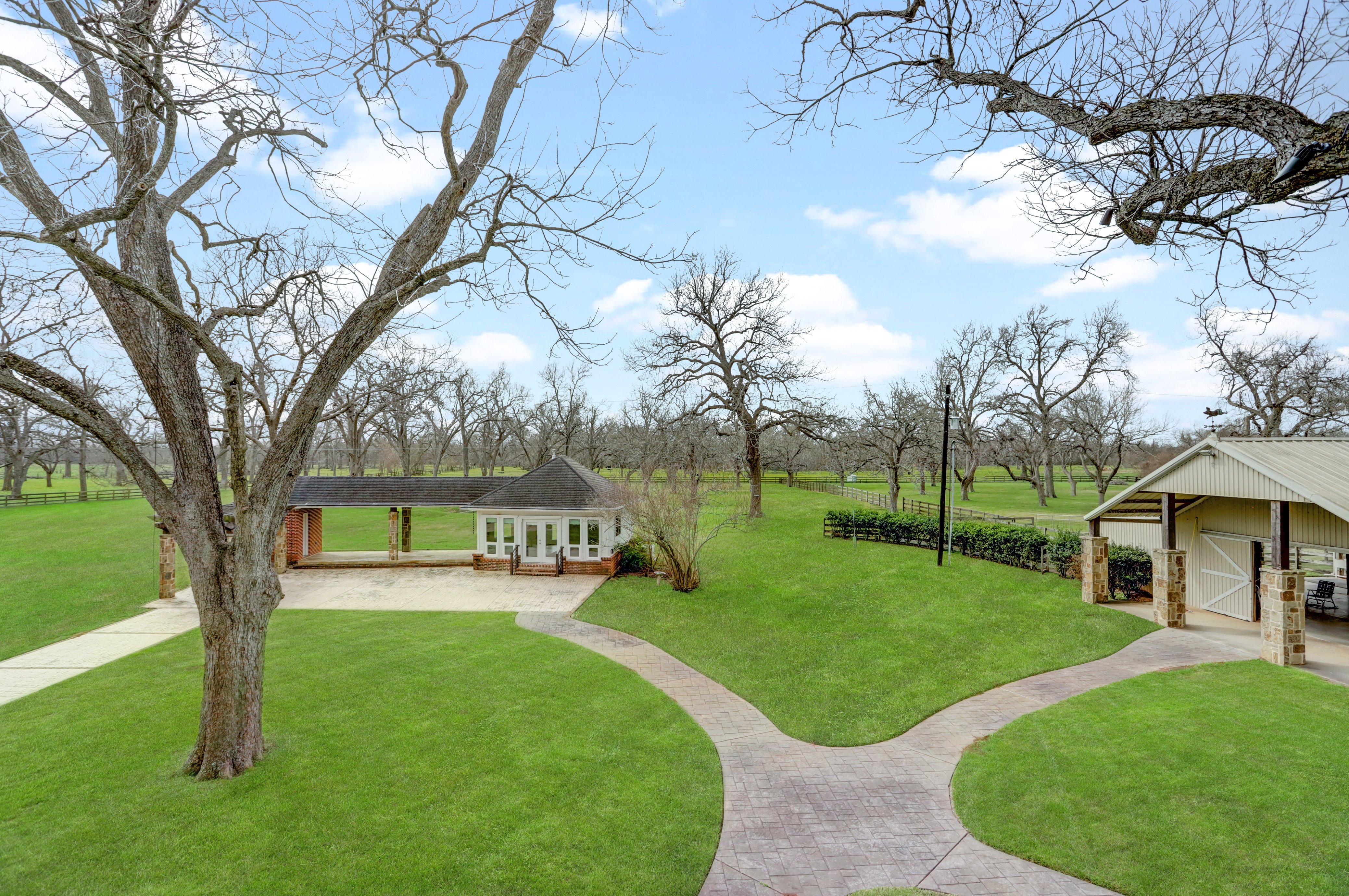 3706 Maranatha Dr guest house